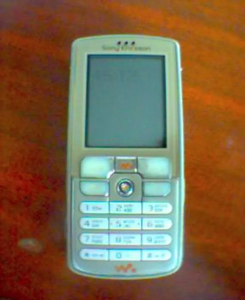 Продам Sony Ericsson W700i  
